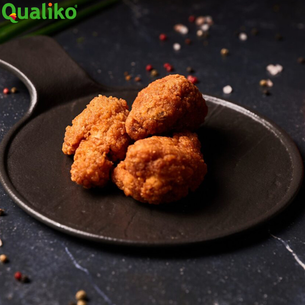 QUALIKO HALAL CRISPY HOT CHICKEN WINGS 1kg DRUMETTE PART ( 65-95g) MIDDLE PART ( 55-80gm MEAT CONTENT 76%