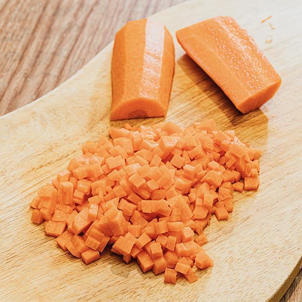 DICED FROZEN CARROTS 7MM CUBES 1x10kg